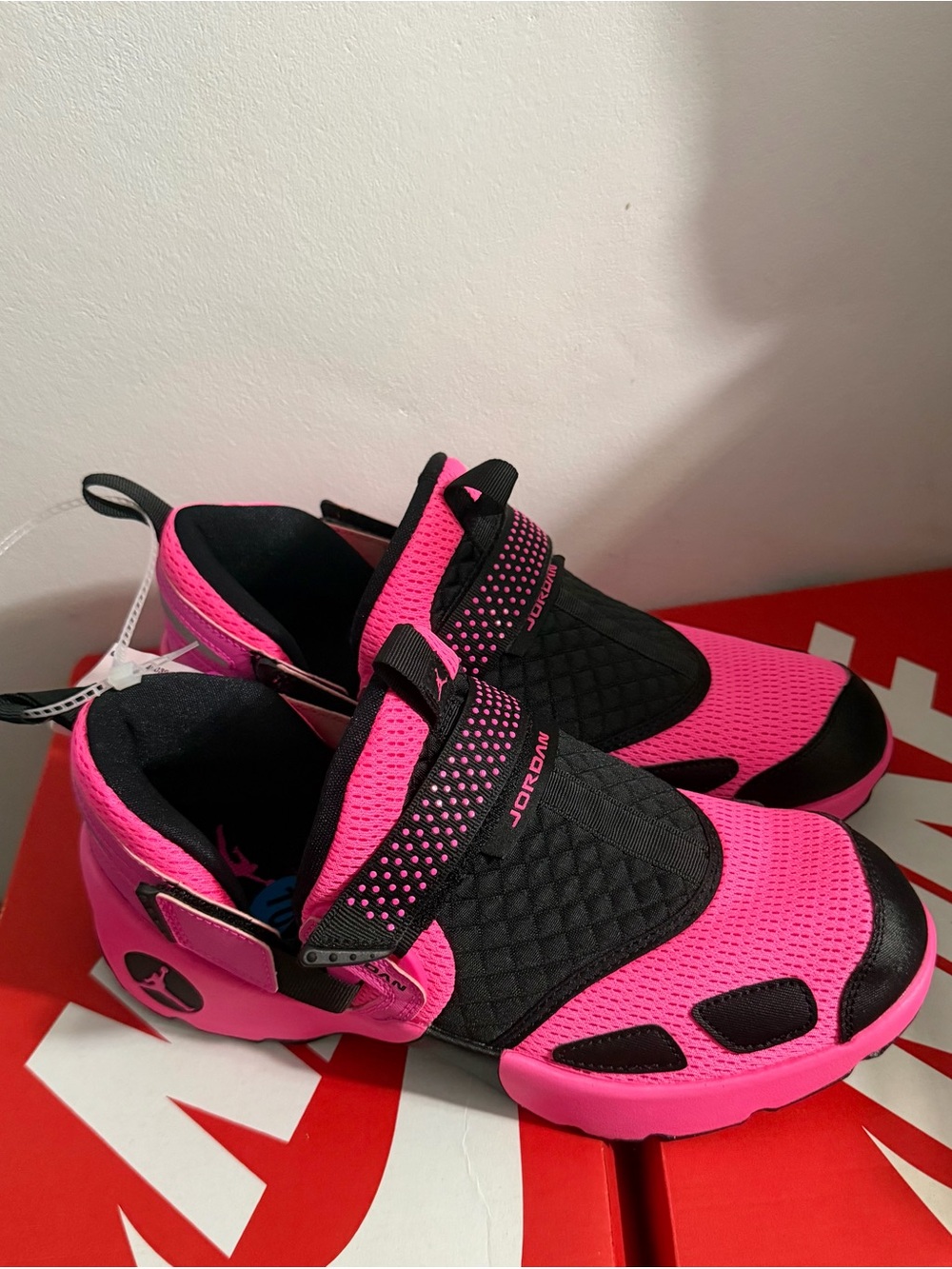 Brand New Jordan Trunner LX – Women’s Size 10